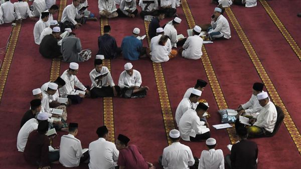 Khusyuk Iktikaf di 10 Hari Terakhir Ramadan