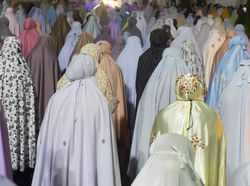 Tata Cara Sholat Idul Fitri dan Bacaannya