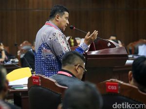 Mantan Ketua Bawaslu Bersaksi di Sidang Sengketa Pilpres Mantan Ketua Bawaslu Bersaksi di Sidang Sengketa Pilpres