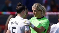 Moore bikin hat-trick gol bunuh diri itu di ajang SheBelieves Cup 2022. Foto: AP/Mark J. Terrill
