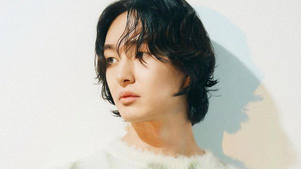 Foto-foto Onew SHINee sebagai Artis GRIFFIN Entertainment