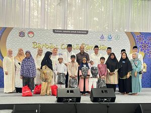 PAM Jaya Gelar Bazar Sembako Murah-Santuni 300 Anak Yatim & Dhuafa PAM Jaya Gelar Bazar Sembako Murah-Santuni 300 Anak Yatim & Dhuafa