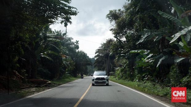 Perjalanan toyota yariss cross hybrid ke bukittinggi, sumatera barat. Tim CNN Indonesia