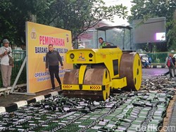 Polres Bogor Musnahkan 25 Ribu Miras dan Ratusan Knalpot Brong Hasil Razia