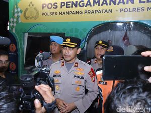 Polisi Jemput Paksa Pelapor Ghatan Saleh Saat Hadiri Reka Ulang Penembakan Polisi Jemput Paksa Pelapor Ghatan Saleh Saat Hadiri Reka Ulang Penembakan