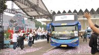 Potret Keberangkatan Mudik Gratis ke 8 Kota