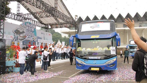 Potret Keberangkatan Mudik Gratis ke 8 Kota