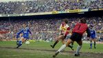 2 Bek Legendaris Ini Bikin Hat-trick di Tiga Laga Berbeda