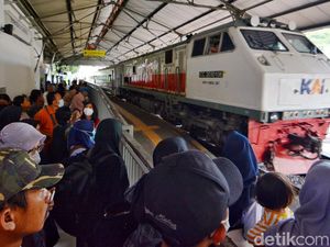 Tiket Kereta Arus Balik Lebaran 2025 Sudah Bisa Dipesan Mulai Hari Ini Tiket Kereta Arus Balik Lebaran 2025 Sudah Bisa Dipesan Mulai Hari Ini