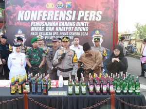 Polres Bojonegoro Bersama Forkopimda Musnahkan Miras dan Narkoba Polres Bojonegoro Bersama Forkopimda Musnahkan Miras dan Narkoba