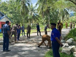 Pemkab Bone Bolango Janji Bayar Ganti Rugi Lahan Usai Warga Blokade Jalan