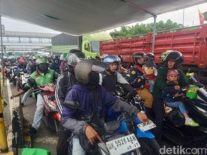 Cerita Pemudik di Gilimanuk Pulang Lebih Awal: Hindari Macet-Cuaca Panas