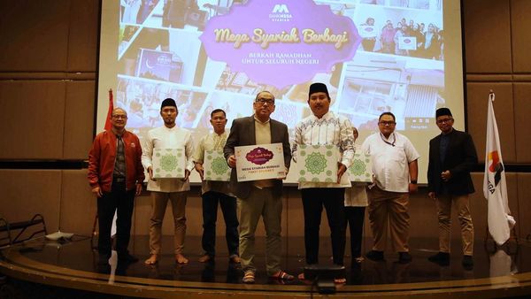 Bank Mega Syariah Berbagi Kebaikan