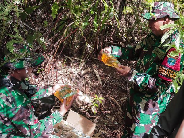 Beras dan Minyak Goreng Asal Malaysia Ditemukan di Jalur Tikus Kalimantan