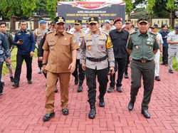 Operasi Ketupat, Pj Gubernur Sulsel Minta 4.561 TNI-Polri Utamakan Pelayanan