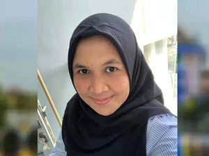 Cerita Dina yang Dulu Merasa Gagal Berbakti, Kini Lulus dengan IPK Sempurna 4 Cerita Dina yang Dulu Merasa Gagal Berbakti, Kini Lulus dengan IPK Sempurna 4