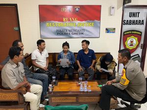 Fakta Utang Emak-emak Emosi Lempar Mangkuk Saat Ditagih Berujung Damai Fakta Utang Emak-emak Emosi Lempar Mangkuk Saat Ditagih Berujung Damai
