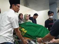 Cak Imin Melayat Erni Sugiyanti yang Meninggal Seusai Kecelakaan di Cipali