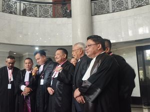 Hotman Paris Mendadak Doakan Yusril: Mudah-mudahan Cepat Jadi Jaksa Agung