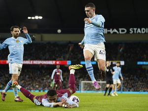 Manchester City Hajar Aston Villa 4-1, Foden Cetak Hattrick