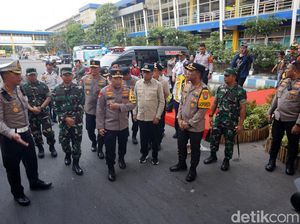Momen Kapolri, Panglima TNI, Menhub Sidak Terminal Bungurasih