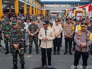 Menhub Apresiasi TNI Polri Dukung Kelancaran Mudik 2024 Menhub Apresiasi TNI Polri Dukung Kelancaran Mudik 2024