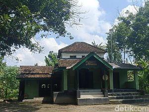 Usia Musala At Taqwa Blitar Lebih 2 Abad dan Tetap Eksis hingga Sekarang Usia Musala At Taqwa Blitar Lebih 2 Abad dan Tetap Eksis hingga Sekarang