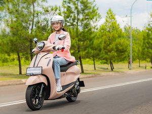 Makin Feminim, Ini Baju Baru Motor Matic Classy Yamaha