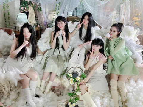 Potret girl group ILLIT/ Foto: instagram.com/illit_official