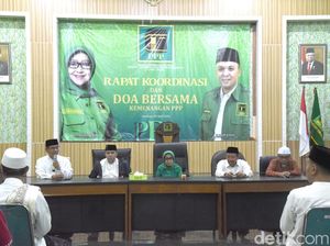 PPP Jatim Gelar Doa Mengetuk Langit Agar Lolos Batas Parlemen 4 Persen PPP Jatim Gelar Doa Mengetuk Langit Agar Lolos Batas Parlemen 4 Persen