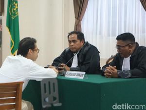Divonis 7 Bulan, Pengacara Daniel Aktivis Lingkungan Karimunjawa Ajukan Banding Divonis 7 Bulan, Pengacara Daniel Aktivis Lingkungan Karimunjawa Ajukan Banding