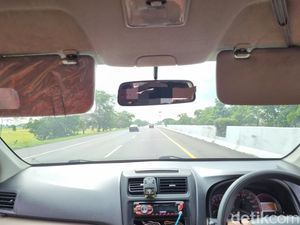 H-2 Libur Panjang Lebaran, Tol Trans Jawa Plong Banget! H-2 Libur Panjang Lebaran, Tol Trans Jawa Plong Banget!