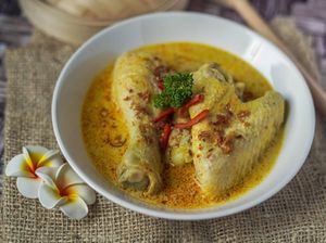 Resep Opor Ayam Hidangan Spesial Idul Fitri, Ada Kuah Kuning dan Putih Resep Opor Ayam Hidangan Spesial Idul Fitri, Ada Kuah Kuning dan Putih