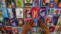Amplop Lebaran Bergambar Unik Mulai Dijajakan