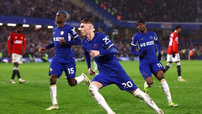 Soccer Football - Premier League - Chelsea v Manchester United - Stamford Bridge, London, Britain - April 4, 2024 Chelseas Cole Palmer celebrates scoring their third goal Action Images via Reuters/Matthew Childs NO USE WITH UNAUTHORIZED AUDIO, VIDEO, DATA, FIXTURE LISTS, CLUB/LEAGUE LOGOS OR LIVE SERVICES. ONLINE IN-MATCH USE LIMITED TO 45 IMAGES, NO VIDEO EMULATION. NO USE IN BETTING, GAMES OR SINGLE CLUB/LEAGUE/PLAYER PUBLICATIONS.
