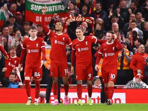 Liverpool Vs Sheffield: Menang 3-1, The Reds ke Puncak Klasemen Liverpool Vs Sheffield: Menang 3-1, The Reds ke Puncak Klasemen