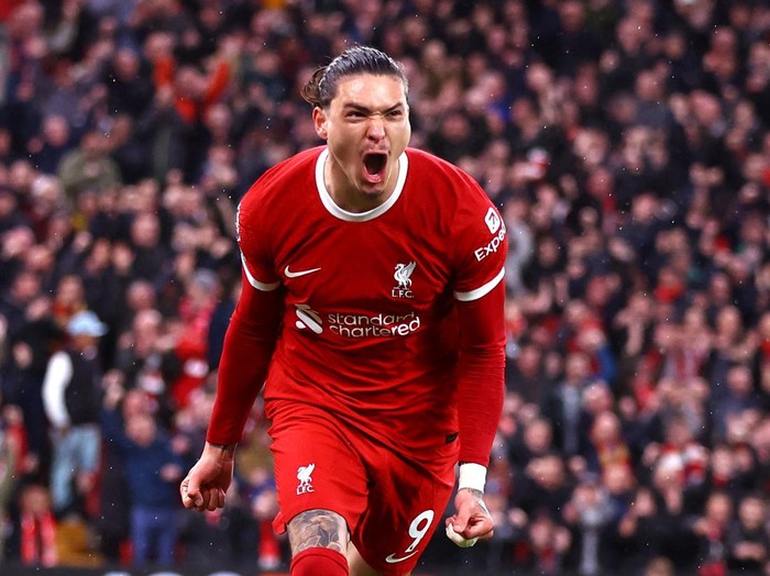 Soccer Football - Premier League - Liverpool v Sheffield United - Anfield, Liverpool, Britain - April 4, 2024 Liverpool's Darwin Nunez celebrates scoring their first goal REUTERS/Carl Recine NO USE WITH UNAUTHORIZED AUDIO, VIDEO, DATA, FIXTURE LISTS, CLUB/LEAGUE LOGOS OR 'LIVE' SERVICES. ONLINE IN-MATCH USE LIMITED TO 45 IMAGES, NO VIDEO EMULATION. NO USE IN BETTING, GAMES OR SINGLE CLUB/LEAGUE/PLAYER PUBLICATIONS.