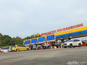 One Way Lokal Mulai Diberlakukan di Tol Kalikangkung Semarang hingga Bawen One Way Lokal Mulai Diberlakukan di Tol Kalikangkung Semarang hingga Bawen