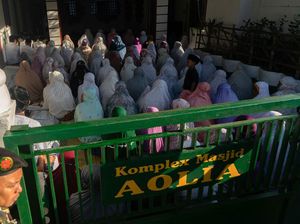 Jamaah Aolia Gunungkidul Lebaran 5 April, Apa Respons PP Muhammadiyah? Jamaah Aolia Gunungkidul Lebaran 5 April, Apa Respons PP Muhammadiyah?