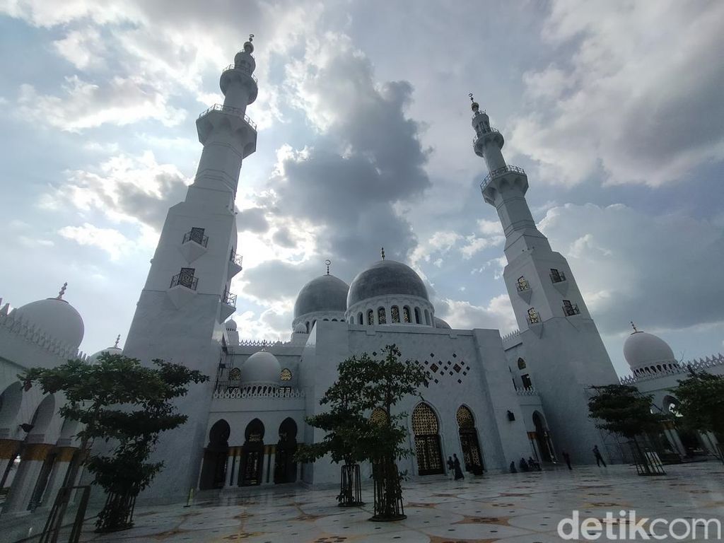 Pelaku Order Fiktif Takjil Masjid Zayed Solo Ditangkap Saat Kabur ke Ngawi