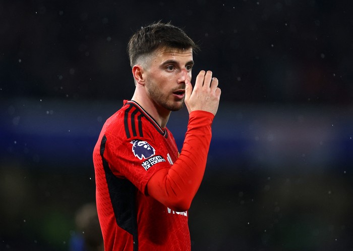 Soccer Football - Premier League - Chelsea v Manchester United - Stamford Bridge, London, Britain - April 4, 2024 Manchester Uniteds Mason Mount reacts Action Images via Reuters/Matthew Childs NO USE WITH UNAUTHORIZED AUDIO, VIDEO, DATA, FIXTURE LISTS, CLUB/LEAGUE LOGOS OR LIVE SERVICES. ONLINE IN-MATCH USE LIMITED TO 45 IMAGES, NO VIDEO EMULATION. NO USE IN BETTING, GAMES OR SINGLE CLUB/LEAGUE/PLAYER PUBLICATIONS.