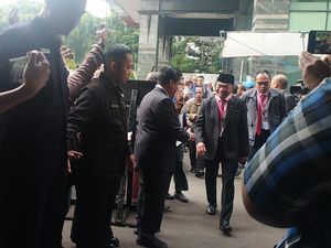 Muhadjir Tiba di MK Akan Beri Keterangan di Sidang Sengketa Pilpres 2024 Muhadjir Tiba di MK Akan Beri Keterangan di Sidang Sengketa Pilpres 2024