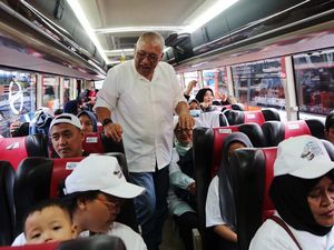 Dirut Bulog Lepas Keberangkatan Ratusan Pemudik