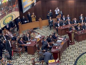 Muhadjir, Airlangga, Sri Mulyani dan Risma Masuki Ruang Sidang Sengketa MK Muhadjir, Airlangga, Sri Mulyani dan Risma Masuki Ruang Sidang Sengketa MK