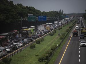 Penampakan Kemacetan di Tol Cipali Penampakan Kemacetan di Tol Cipali