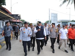 Pastikan Arus Mudik Lancar, Pj Gubernur Babel Tinjau Pelabuhan Tanjung Kalian
