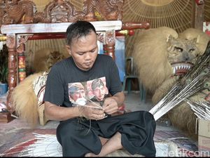 Menilik Aktivitas Perajin Reog Ponorogo