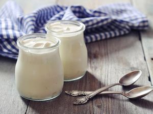Studi Ungkap Rajin Ngemil Yoghurt Bisa Cegah Kena Kanker Usus Studi Ungkap Rajin Ngemil Yoghurt Bisa Cegah Kena Kanker Usus