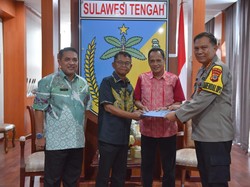Pemprov Sulteng Serahkan Dana Hibah Rp 20 M ke Polda untuk Pilkada 2024