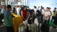 Potret Penerbangan Perdana di Bandara Dhoho Kediri